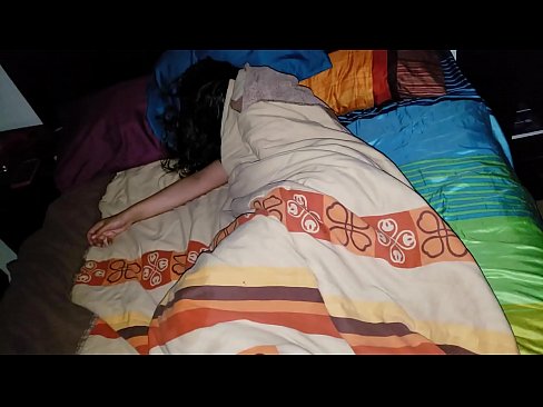 ❤️ 繼子在他年輕的繼母睡覺時責備她。 ️❌ 性愛視頻 在色情 zh-tw.villagesexvideos.ru ﹏